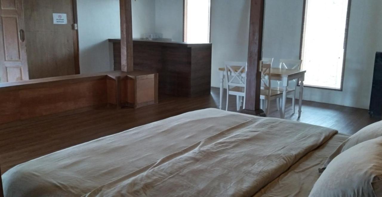 Joglo Kumpul Resort Cangkiran Ngoại thất bức ảnh